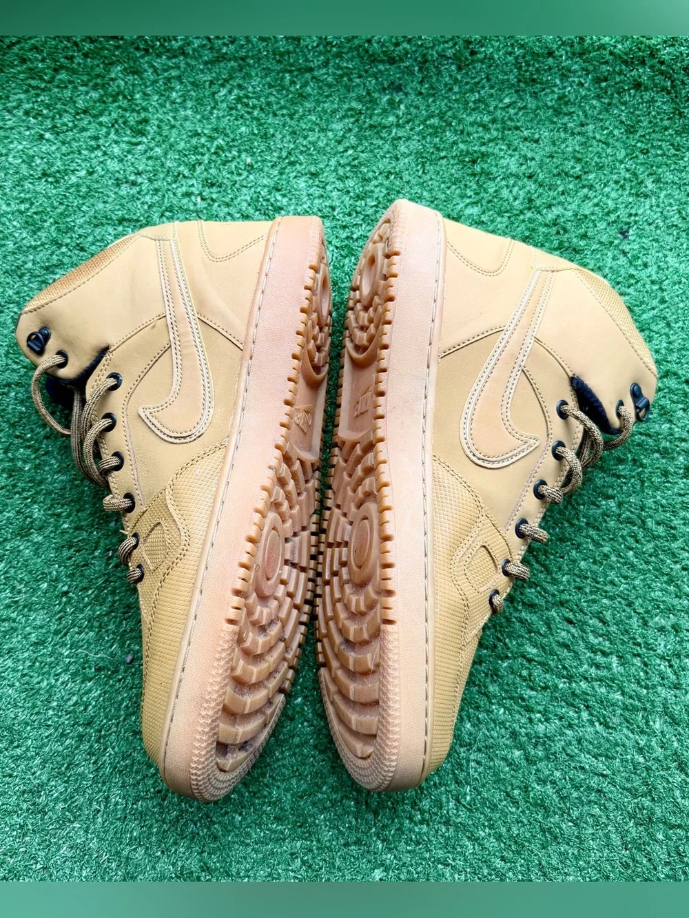 Nike Court Borough Mid Winter Wheat Gum Sneakers Men's US 11 AA0547-700